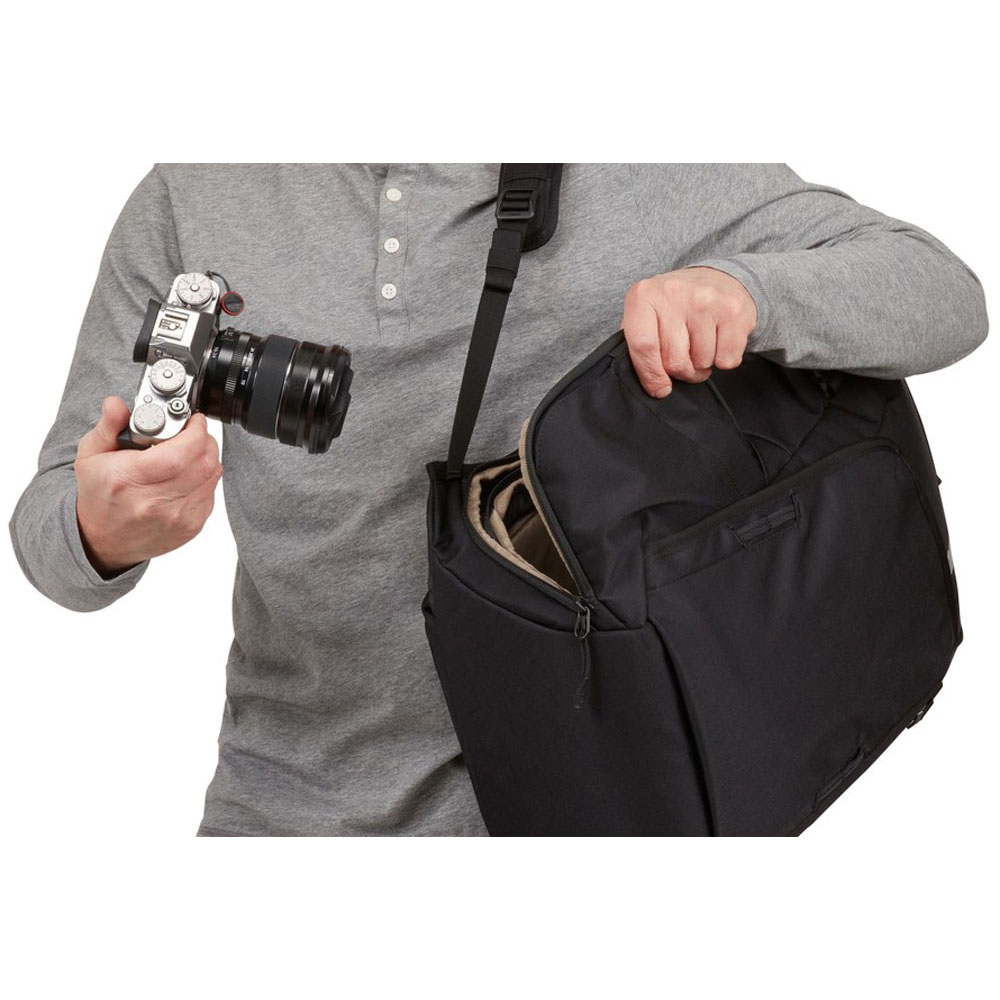 Thule Covert DSLR Backpack 24L
