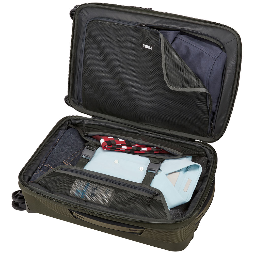 Thule Crossover 2 Carry On Spinner